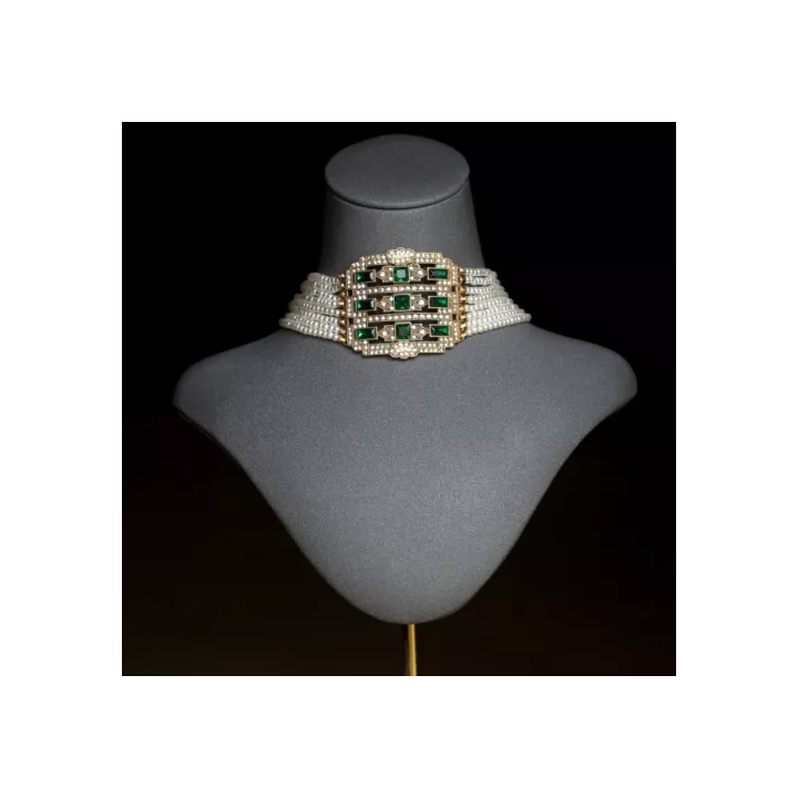 bague raffinée en perle noire de Tahiti baroque dorée à lor j