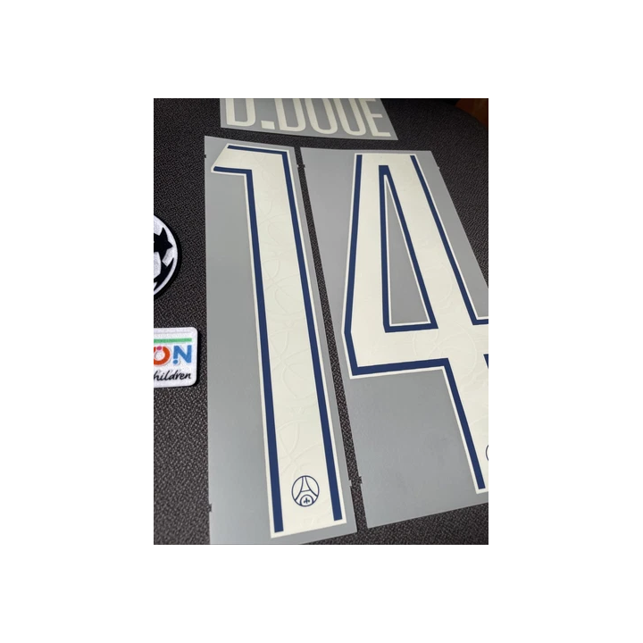 NOUVELLE ANNONCEKit Patch flocage HAKIMI 2 PSG domicile 25-26  P