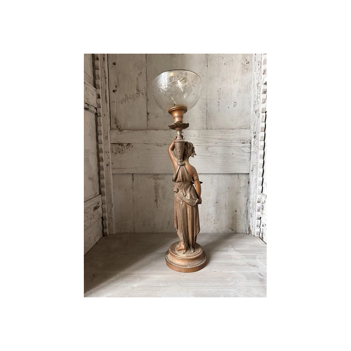 Globe de lampe à pétrole ancien gravure personnages et fleurs 