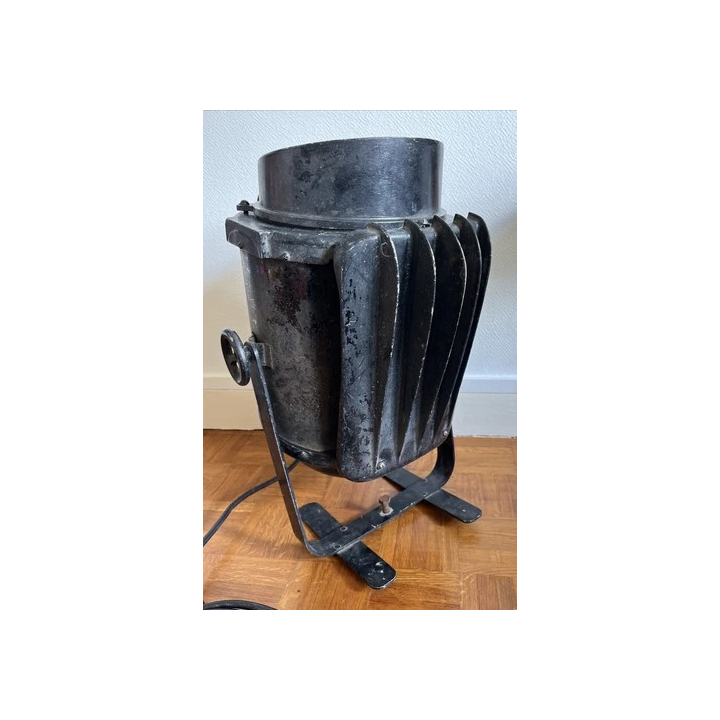 Lampe de bureau type industriel Chehoma made in Belgium - SHOP.T