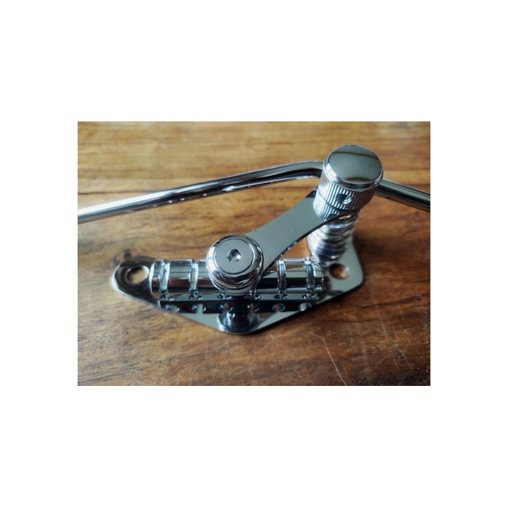NEW BRIDGE FENDER 0081239049 - fully adjustable - chrome - guita