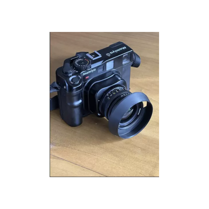 Accessories for Fuji Fujica G690 medium format camera- caps- rig