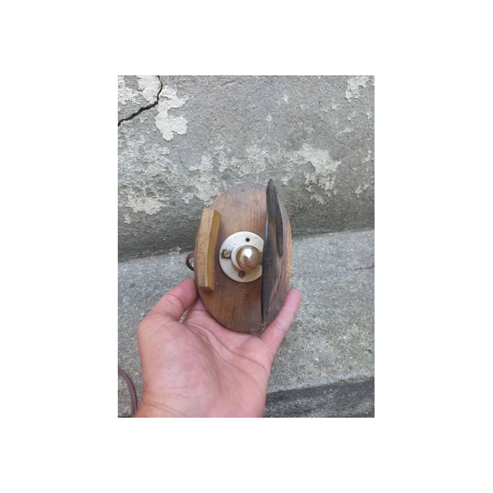 Porte-manteaux à trois patères en pin style Perriand les Arcs 
