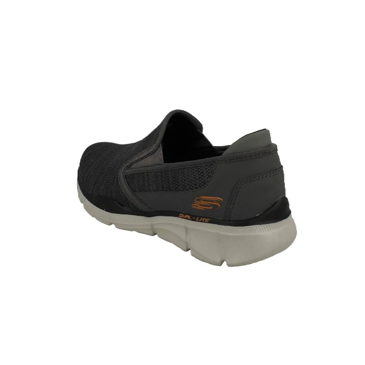 NOUVELLE ANNONCEChaussures de marque FILA pour homme taille 4647