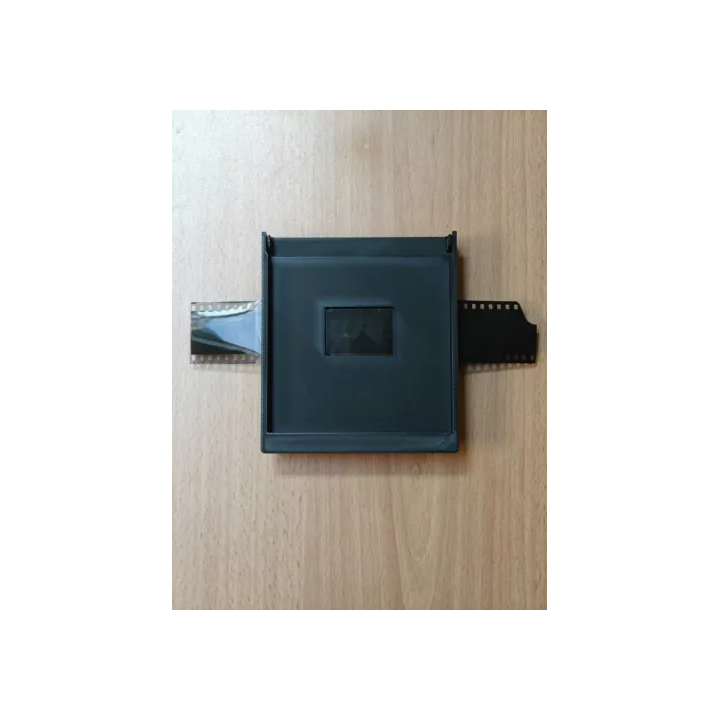 SmallHD 703 Ultra Bright Directors Kit - V Mount Blister packed 