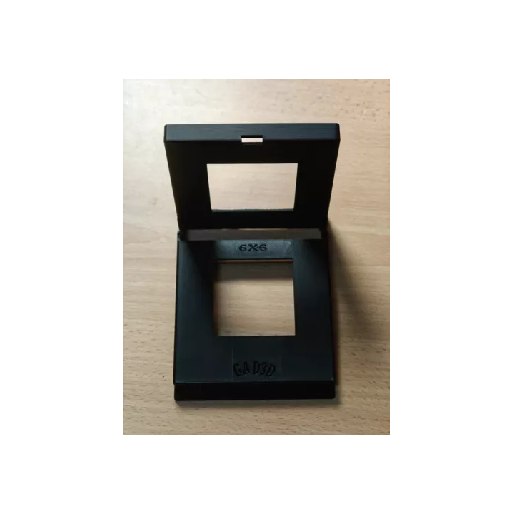 SmallHD 703 Ultra Bright Directors Kit - V Mount Blister packed 
