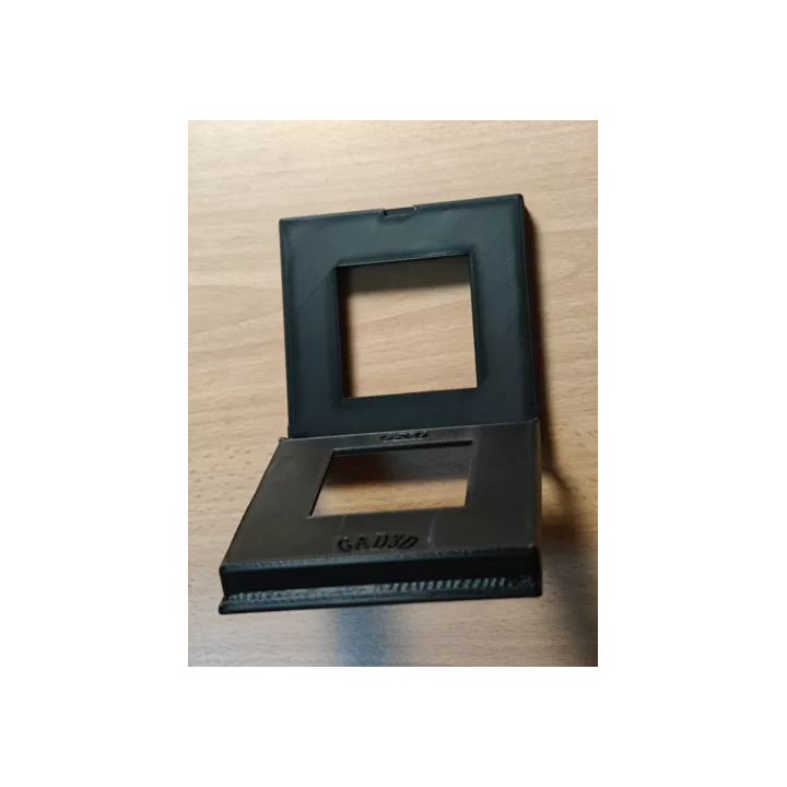 SmallHD 703 Ultra Bright Directors Kit - V Mount Blister packed 