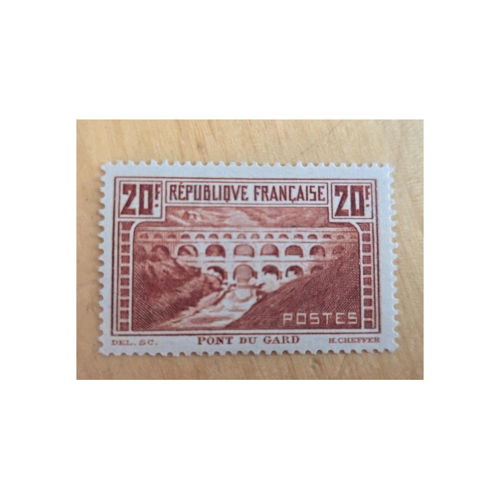 NOUVELLE ANNONCETimbre France 262 neuf sans charnière ref FVR 3