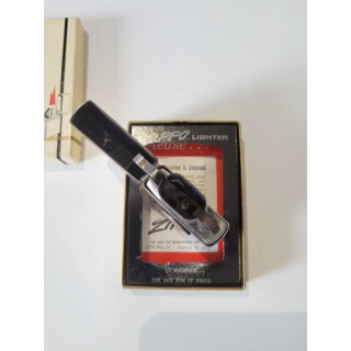 NOUVELLE ANNONCEOriginal Zippo Vietnam Vung Tau lighter LA USN -